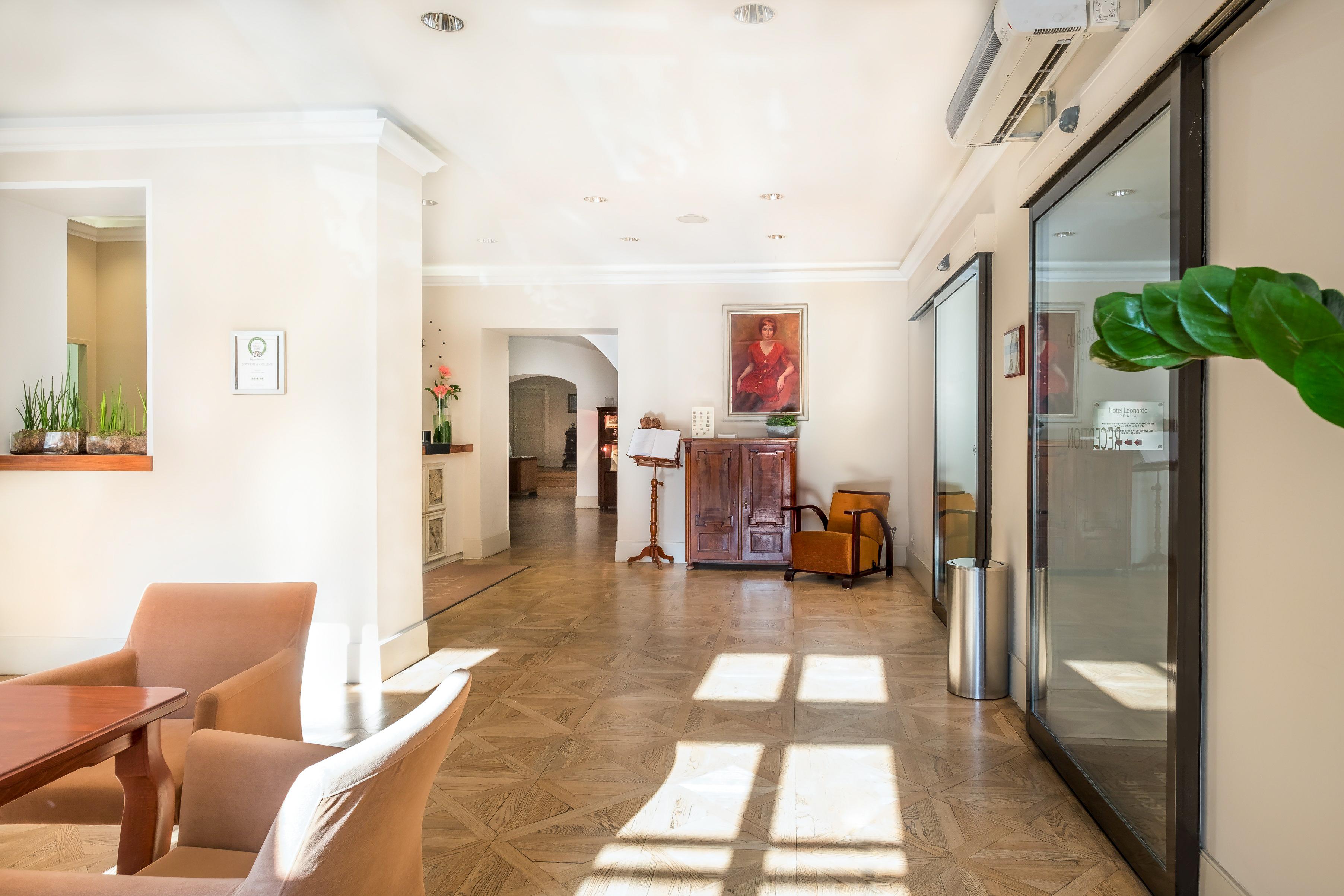 Hotel Bookquet Prague Exterior photo Interior of the clinic