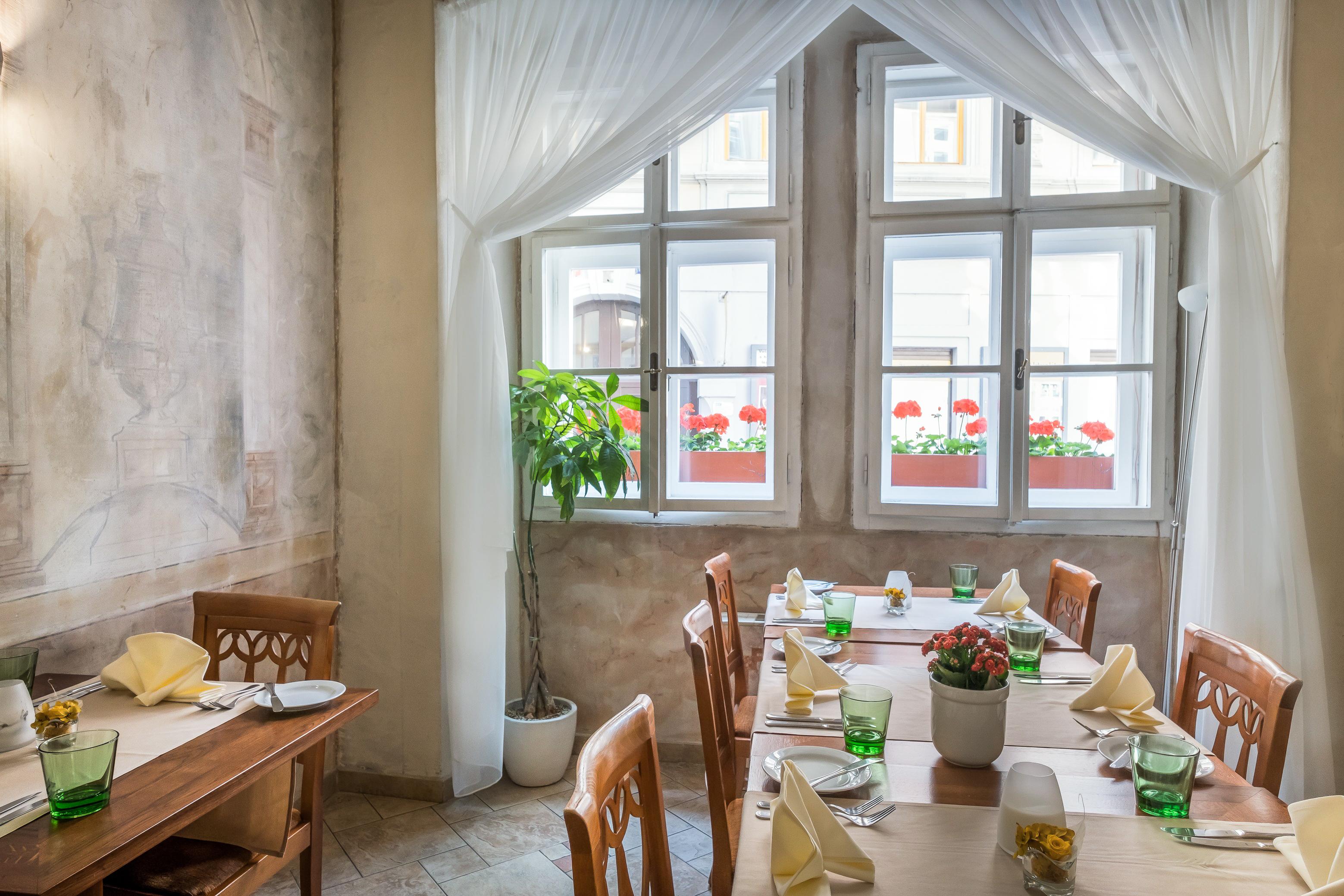 Hotel Bookquet Prague Exterior photo Restaurant