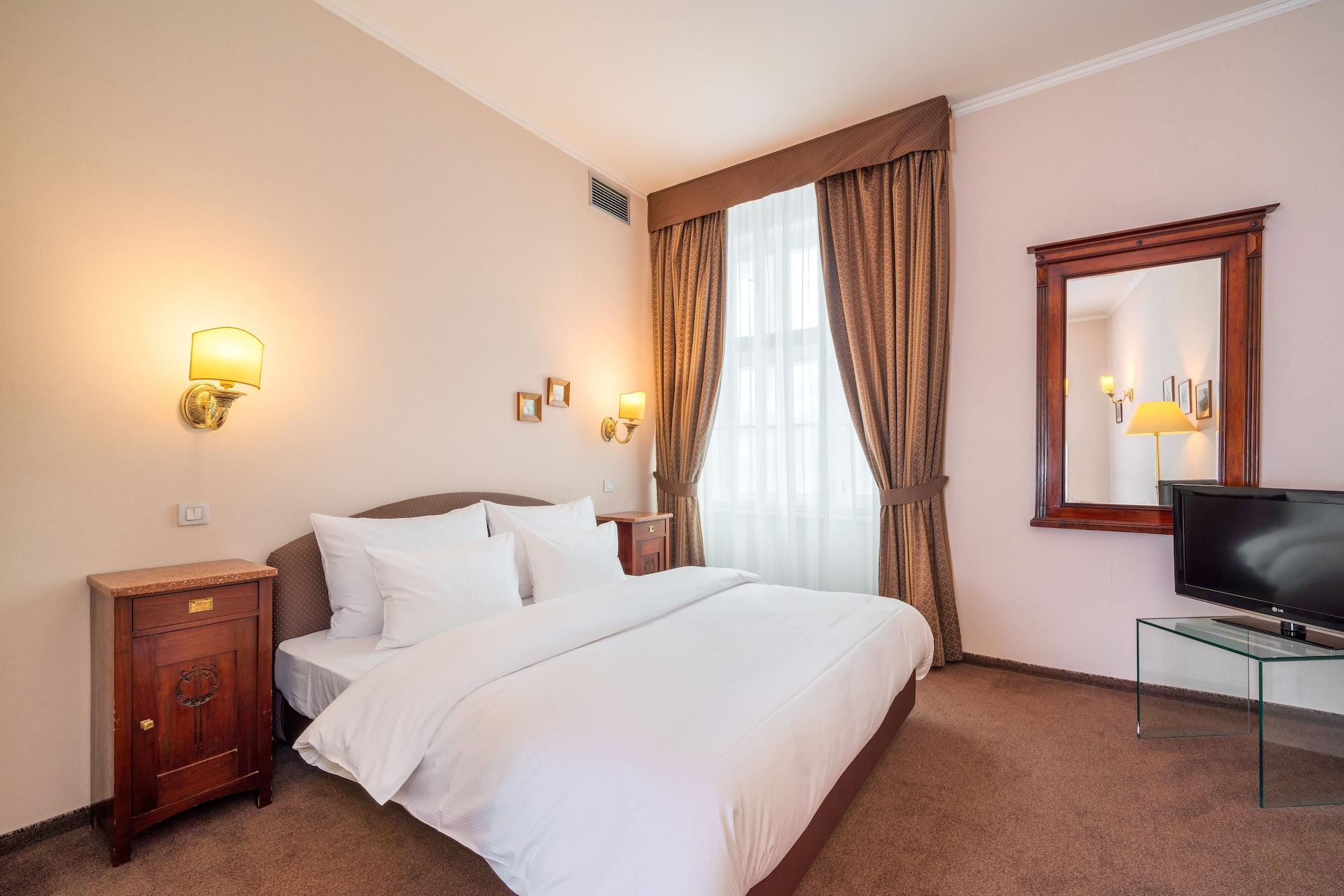 Hotel Bookquet Prague Exterior photo A room at the hotel