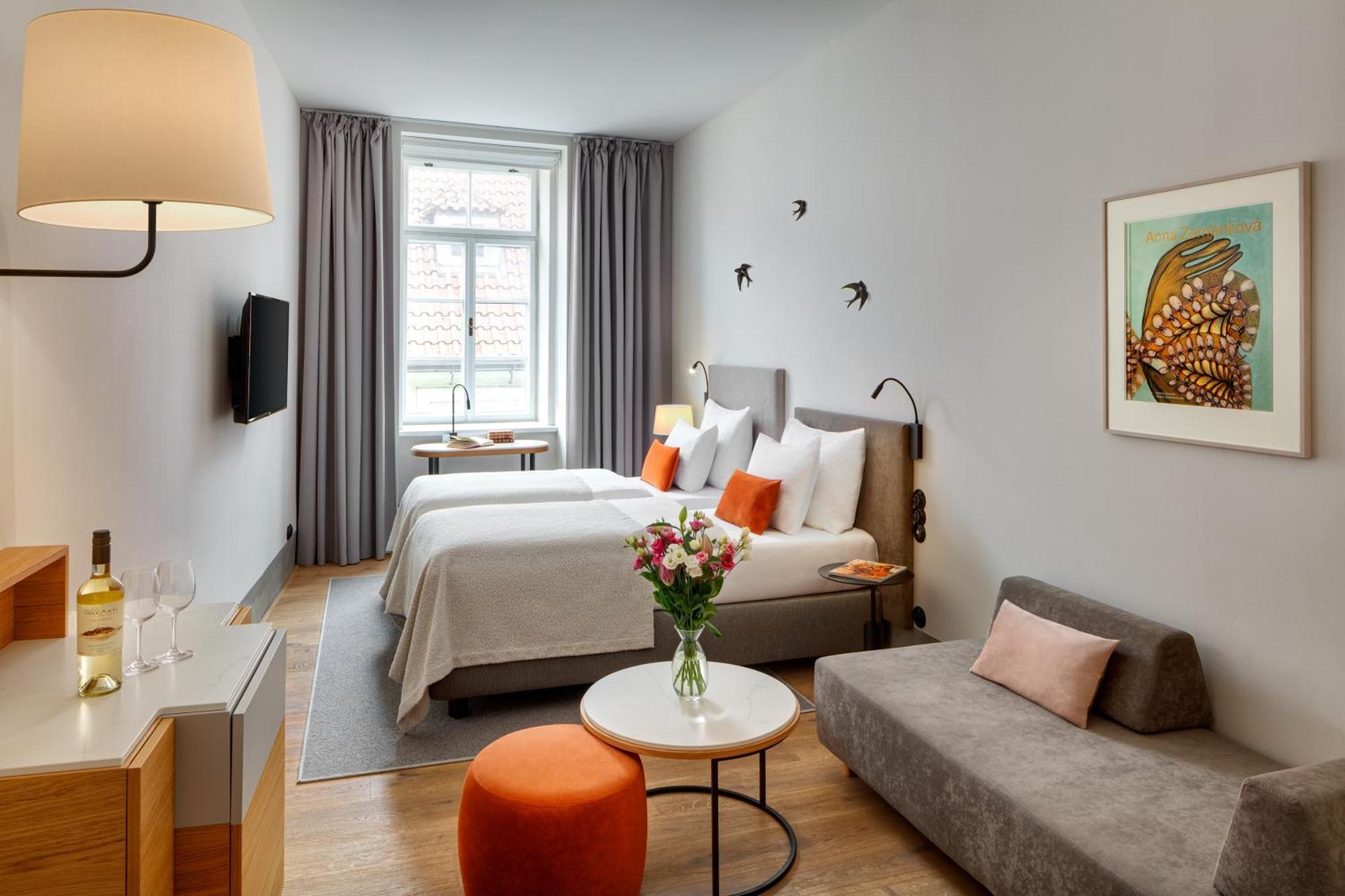 Hotel Bookquet Prague Exterior photo A room at the Hotel Axelmannstein